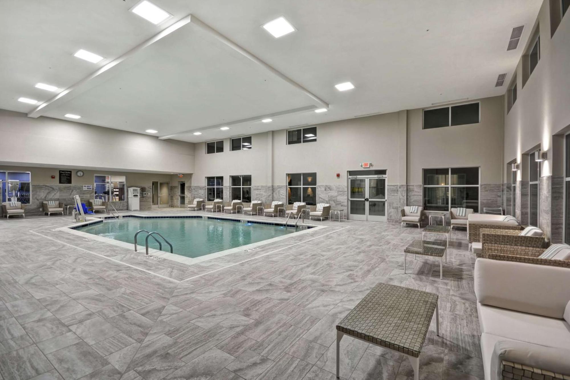 Homewood Suites By Hilton Warren Detroit Экстерьер фото